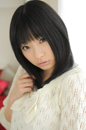 Hina Maeda pictures
