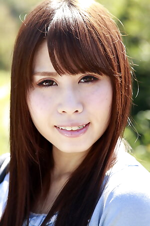 Slutty Eri Makino gets naked and poses her hot body outdoor