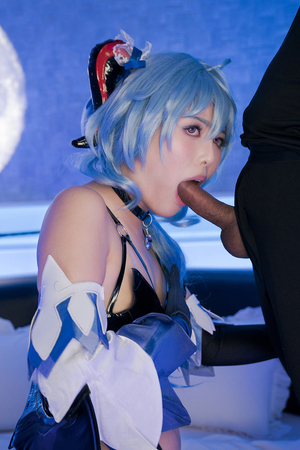 Hot Japanese cosplayer Aina Mikami gives blowjob and gets cum on tongue