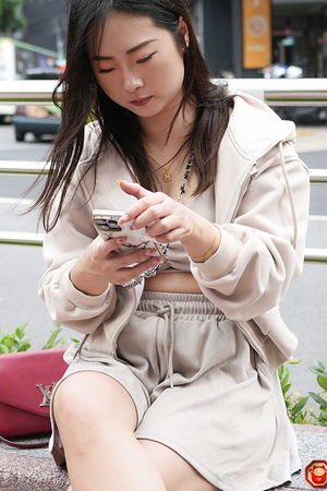 Cute girl Ying Ying with small tits makes her first Taiwan sex pic